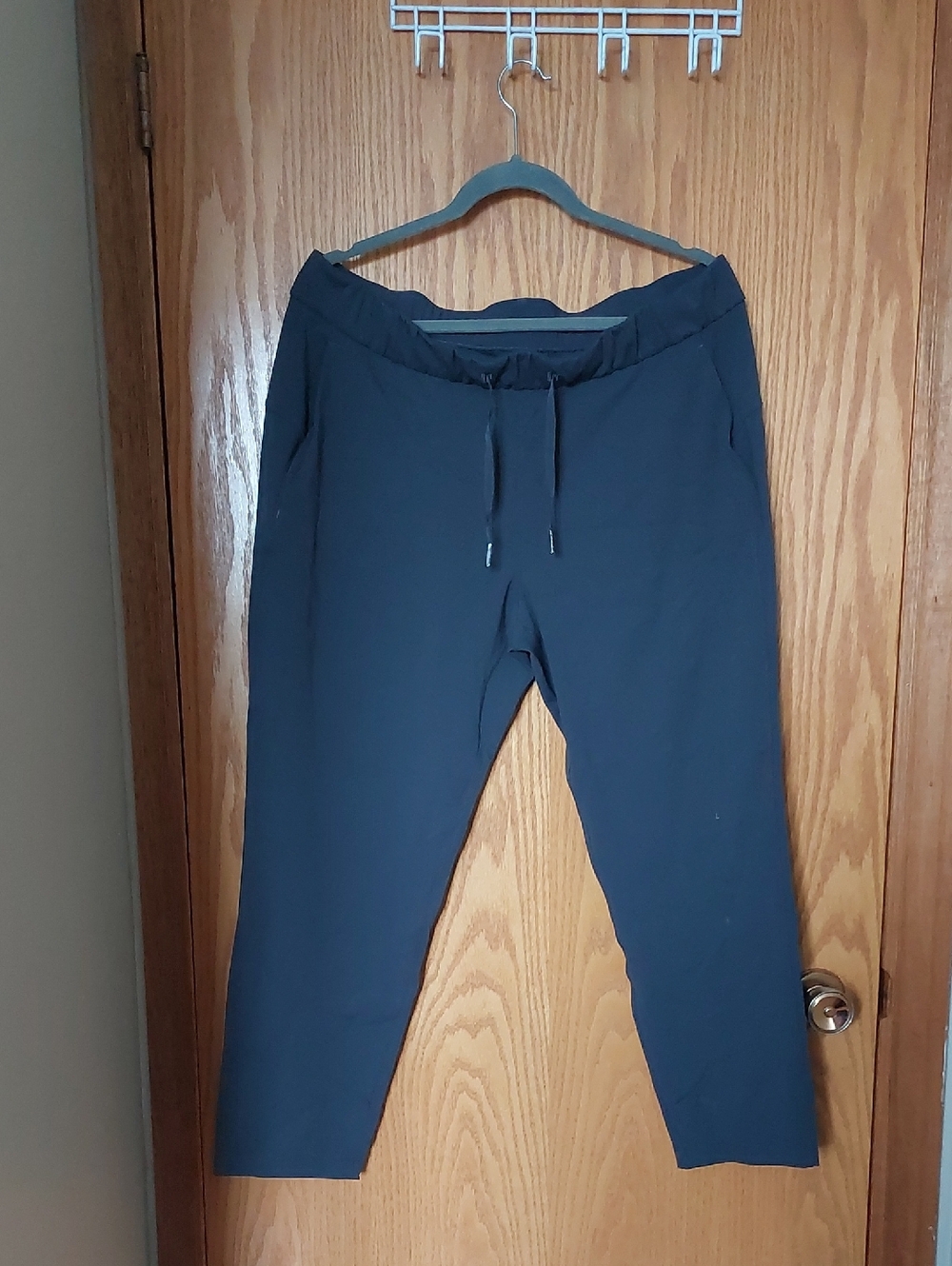 Lululemon Women's Mid-Rise Grey Drawstring Track Pants